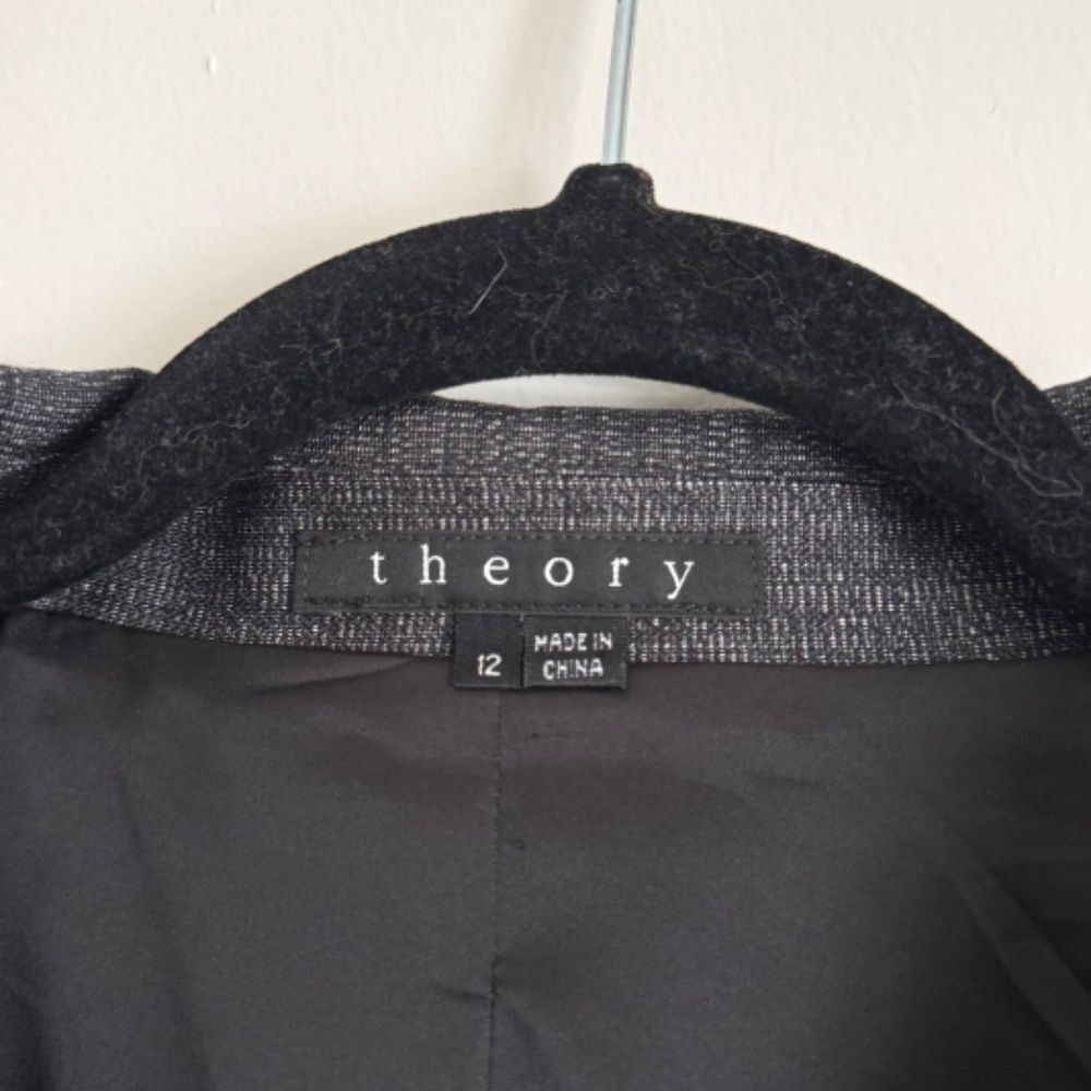 Theory 100% Wool Grey Single Button Blazer | Size… - image 2